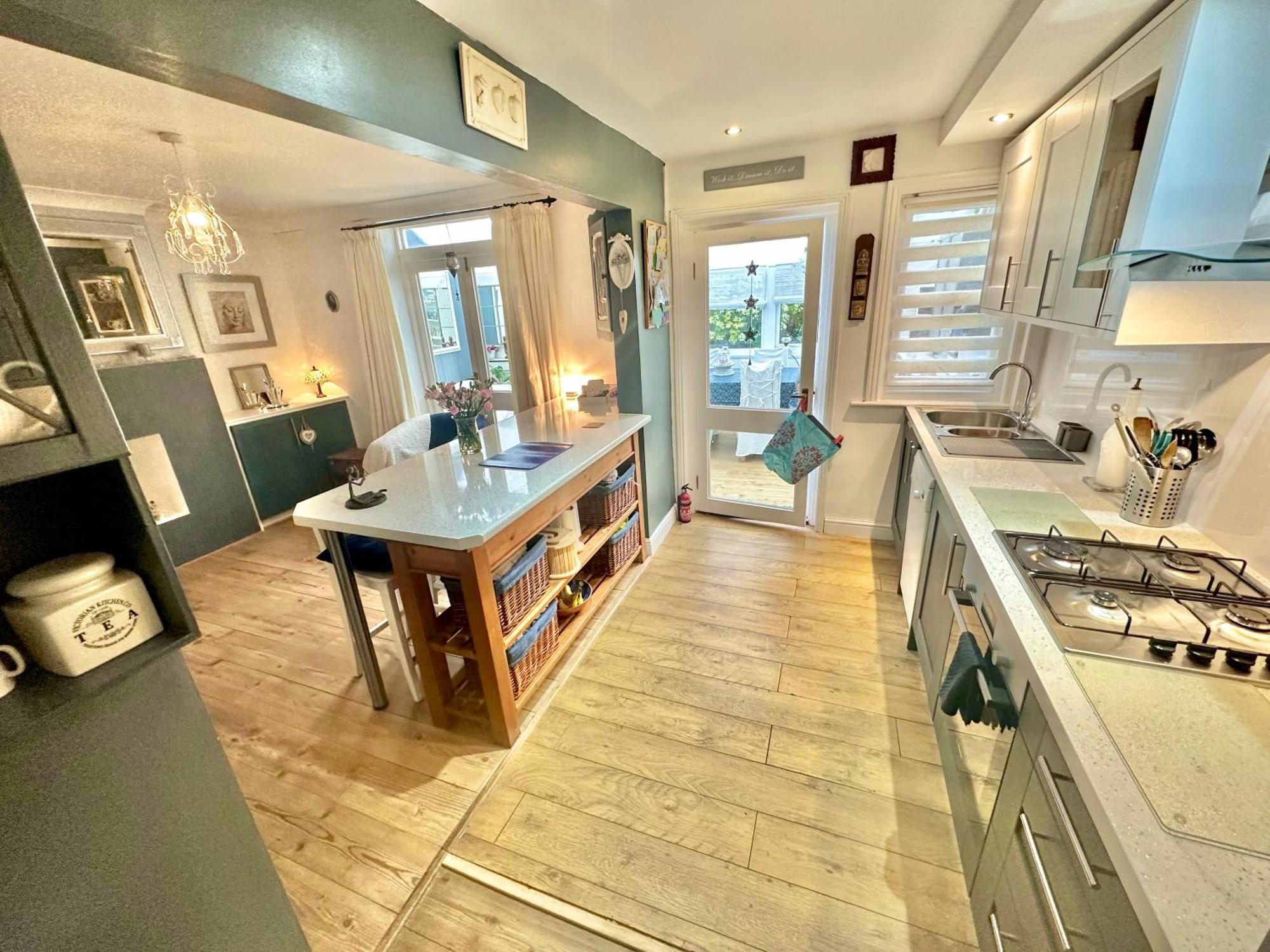 Garden Cottage - 3 Bedroom Close To Town And Beach 伯恩茅斯 外观 照片